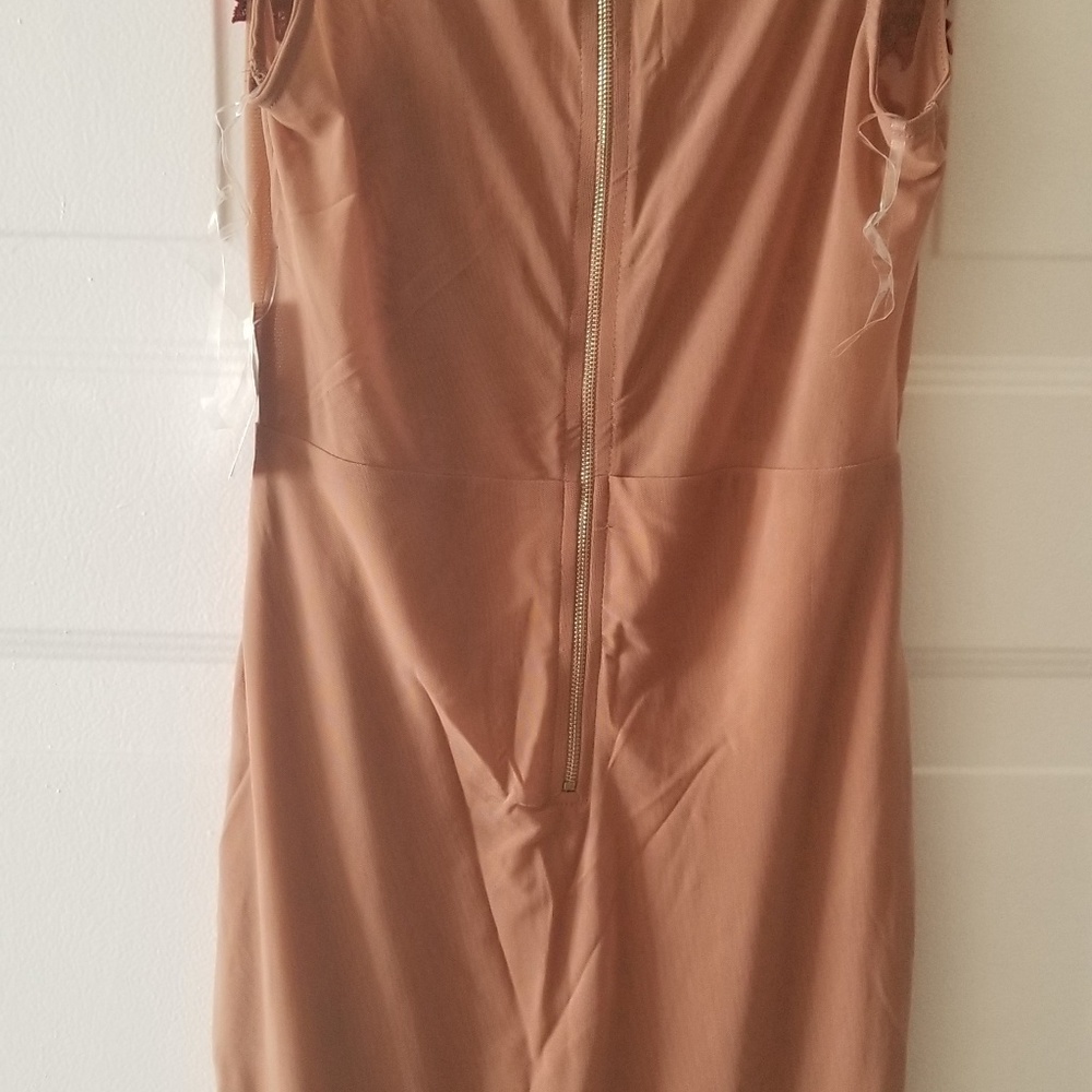 Dress - Picture 2 of 3